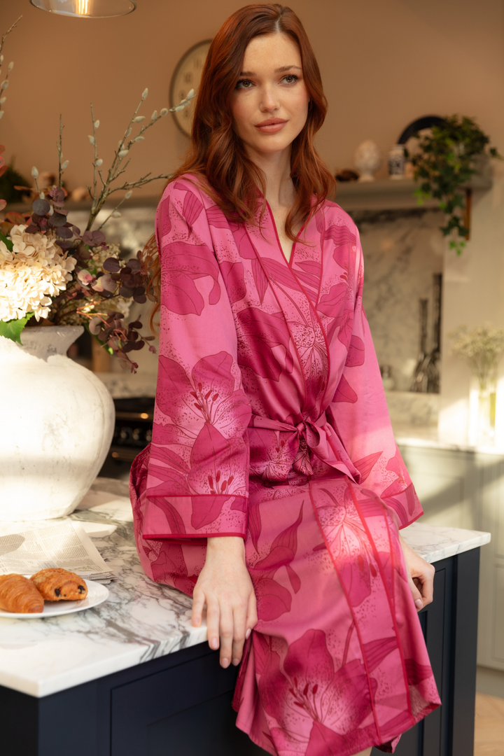 Fable & Eve Covent Garden Floral Print Dressing Gown Pink