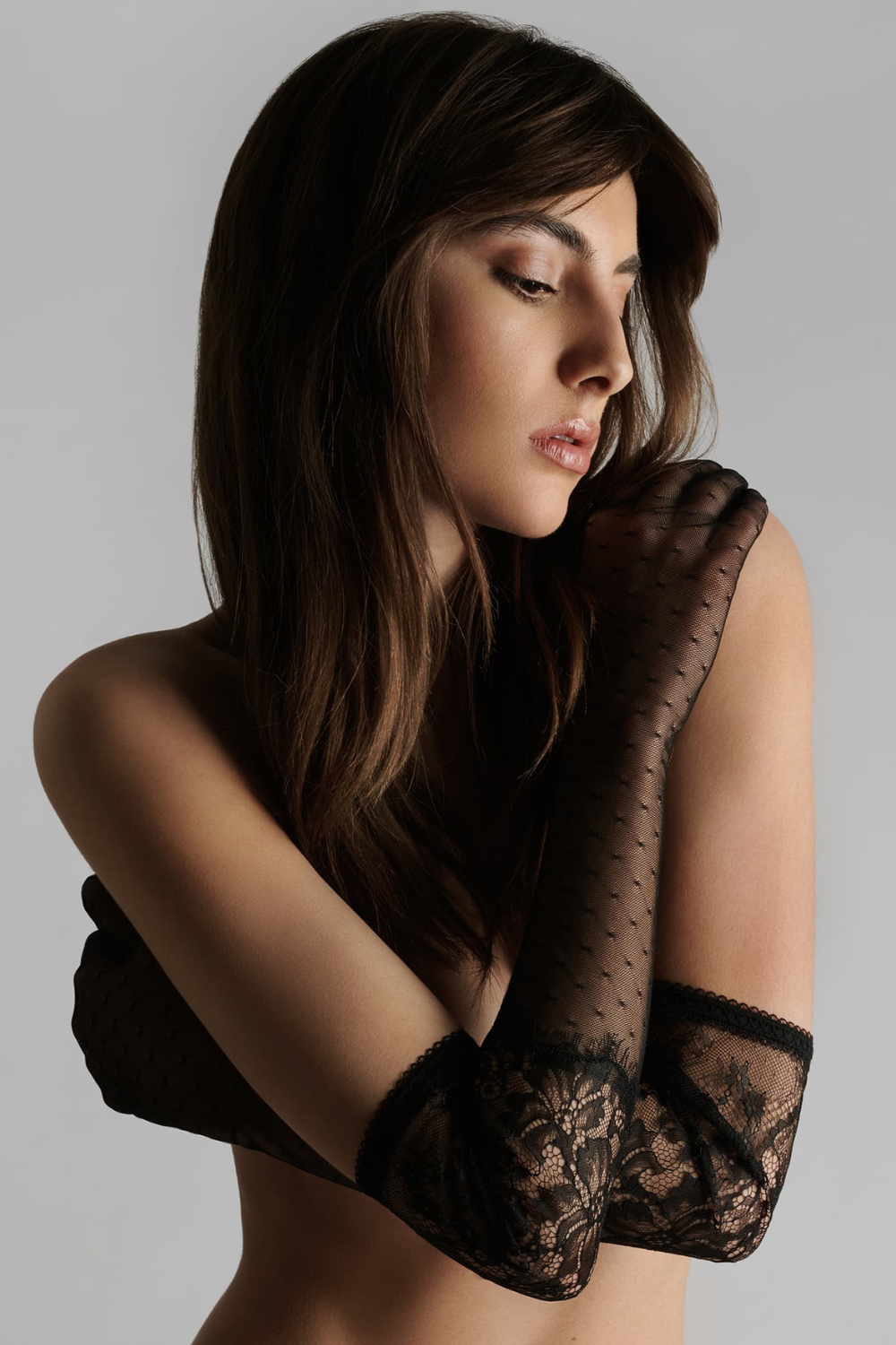 Maison Close Inspiration Divine Long Gloves Black